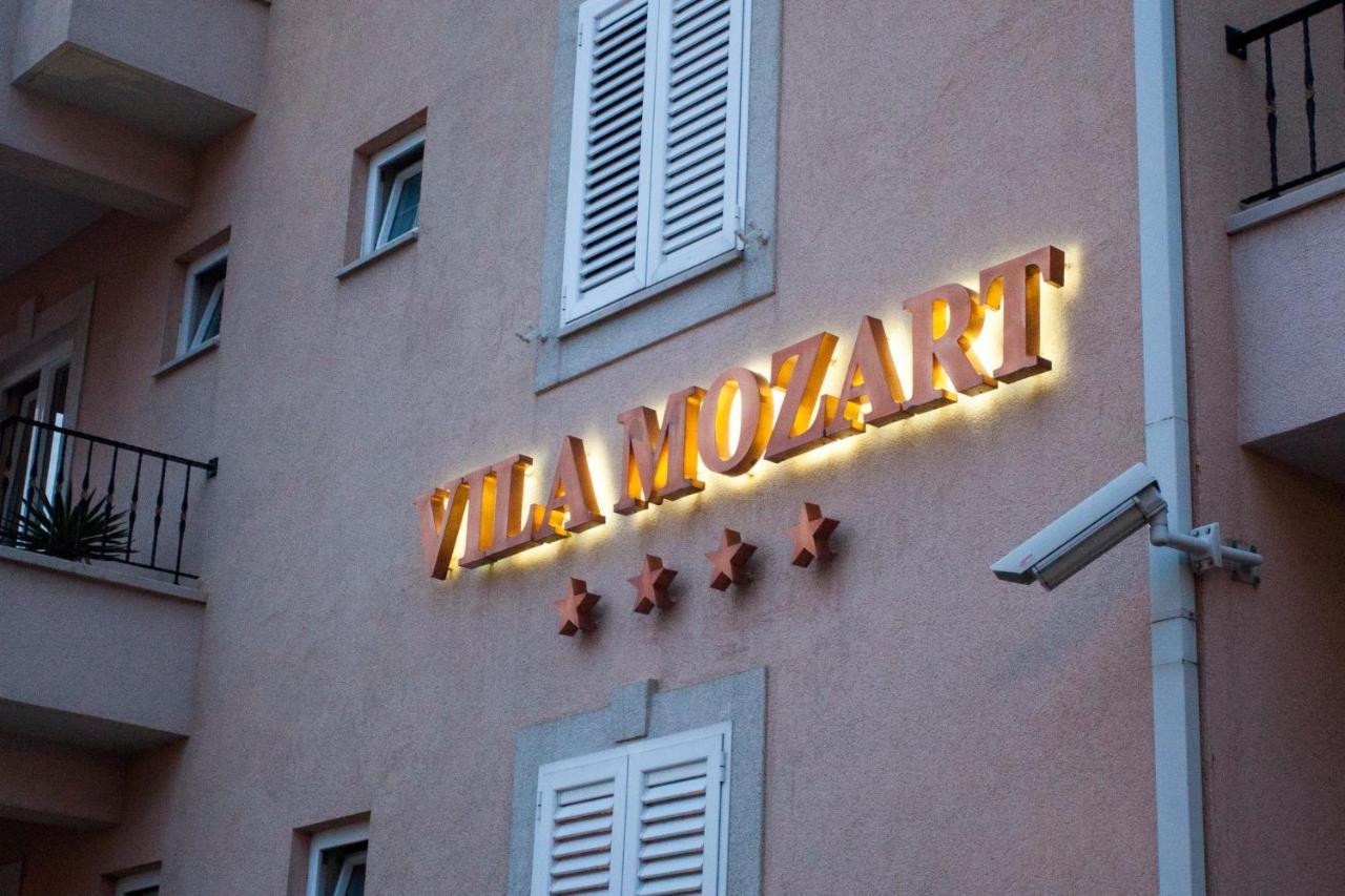 Aparthotel Villa Mozart Podgora Exterior foto